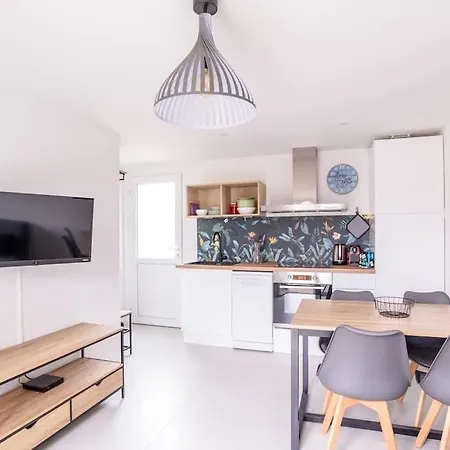 Logement Renove A Proximite Des Plages